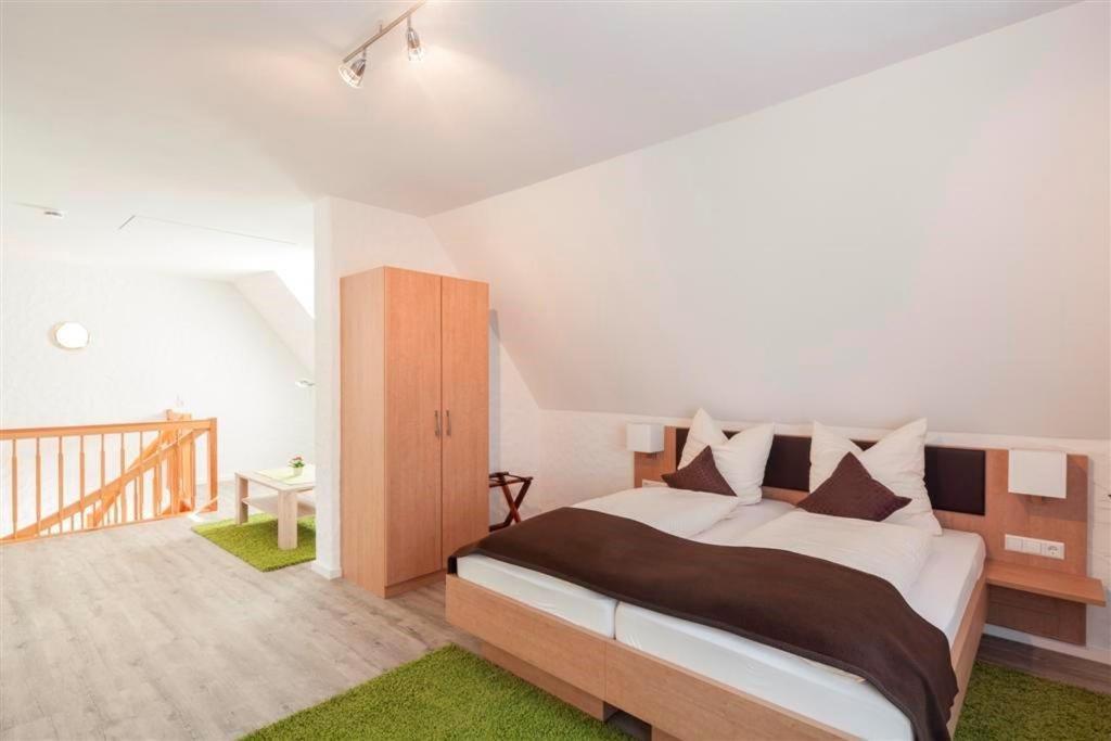 Hotel Garni BURG WALDENSTEIN Rudersberg Esterno foto